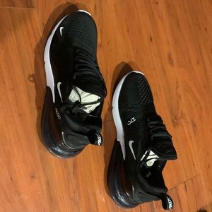 Nike Air Max 270